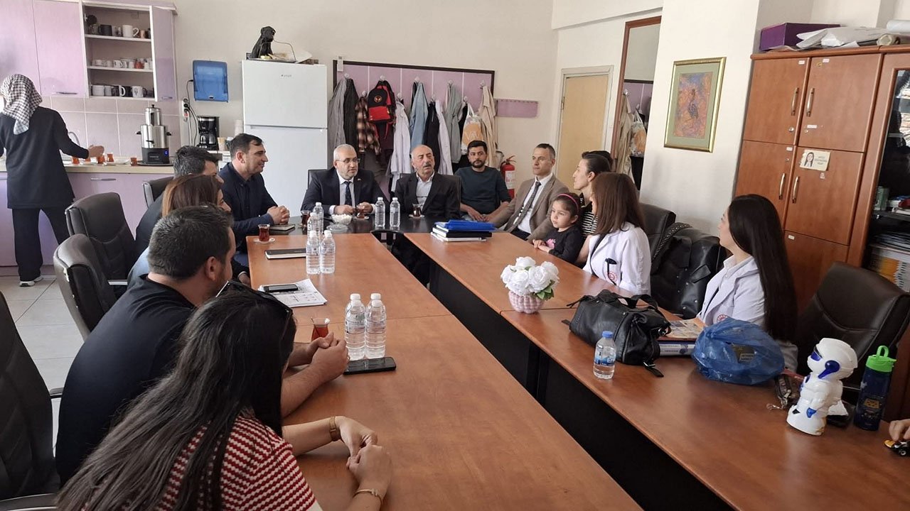 680833915 1381579574003733 103989967547938623 N