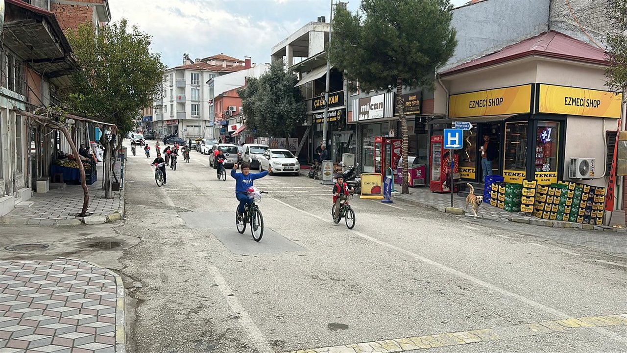 7040B02E D850 42Ef B47E 8Ef33515C39F