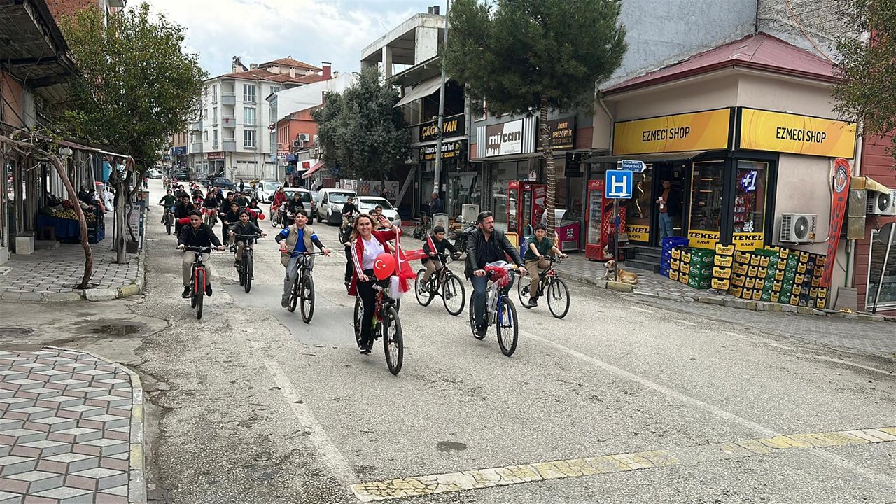 F41Ba7C1 A3B5 41Ff 9524 691C9Feef02B