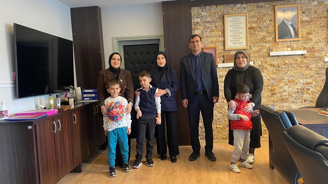 Murat Peker, özel öğrencileri makamında ağırladı