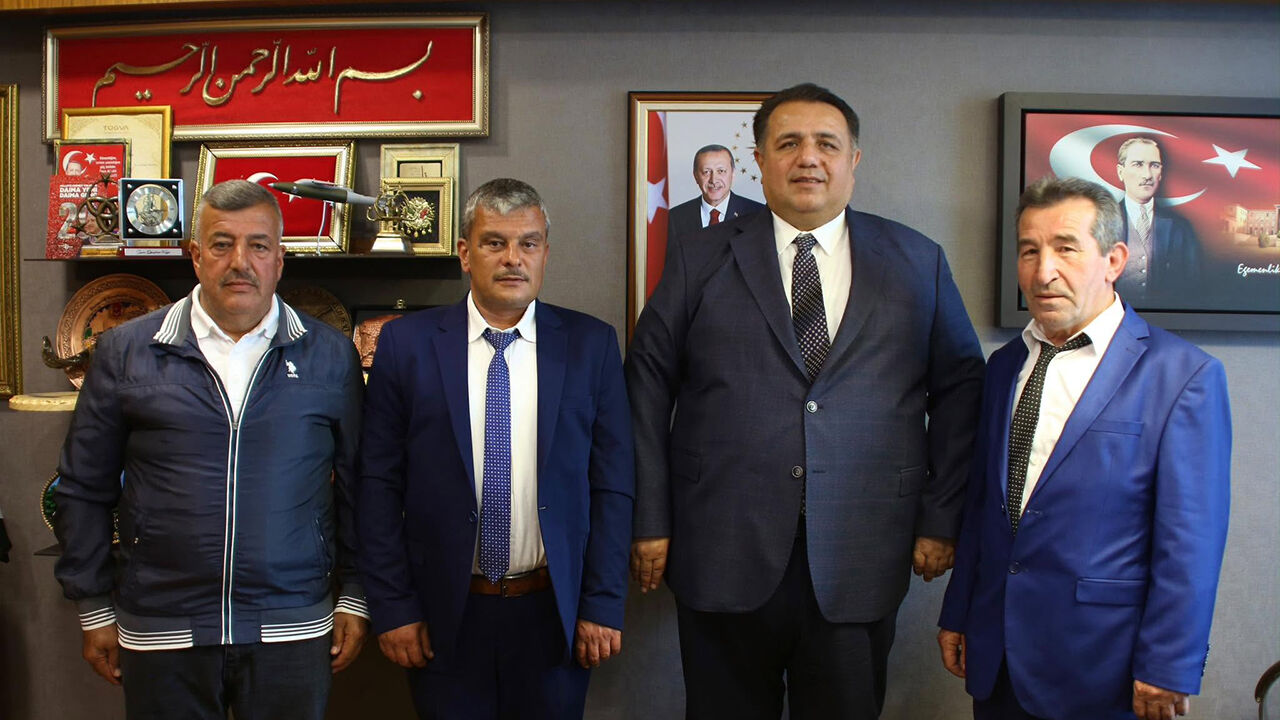 Milletvekili Kaya, Kargılı muhtarları TBMM'de ağırladı