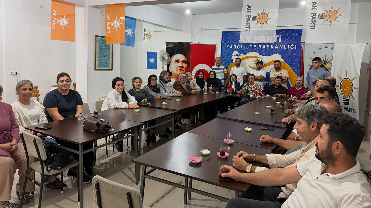 AK Parti Kargı’da haftalık yönetim kurulu toplantısı yaptı
