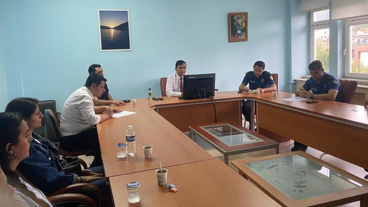 Kargı’da 6 bahçe görevlisine okul güvenliği bilgilendirmesi
