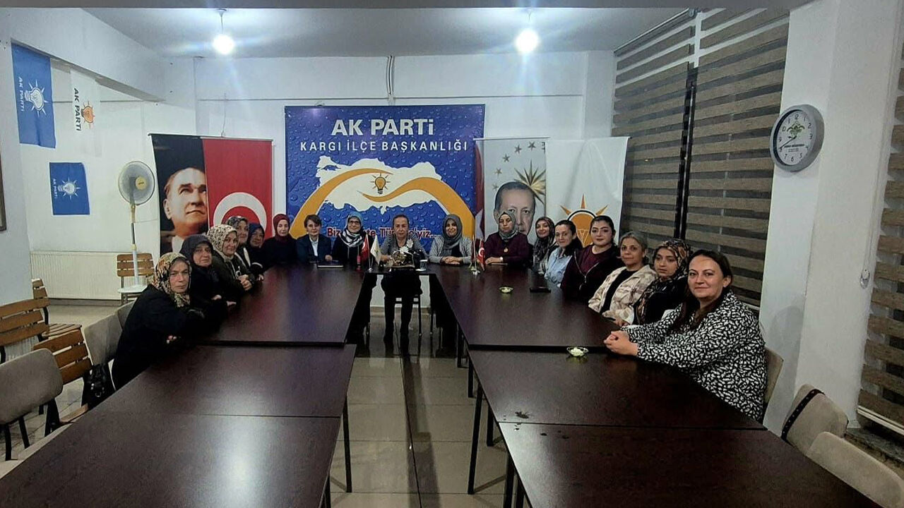 AK Parti Kargı Kadın Kolları toplandı: Yeni hedefler masaya yatırıldı