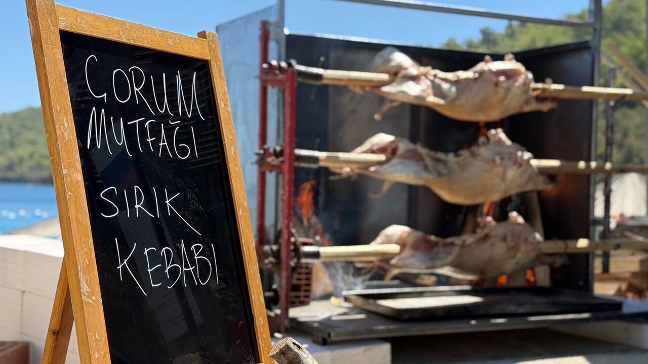 Kargı’nın tulum peyniri ve sırık kebabı Bodrum’da tanıtıldı